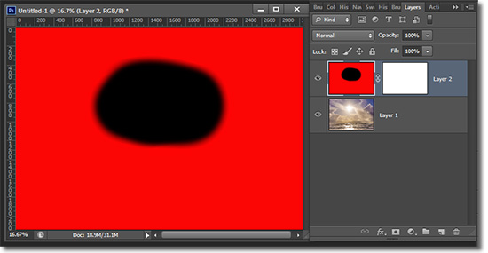 Make sure your layer mask in Photoshop is selected and not the image that the mask is covering.